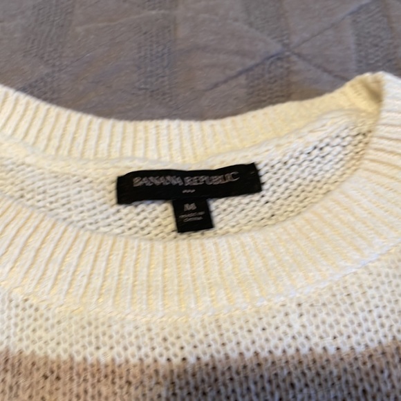 NWOT Banana Republic Sweater - Picture 2 of 3